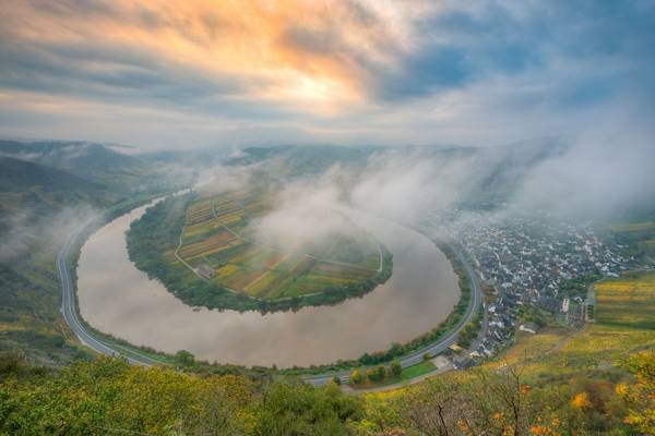 Moselschleife bei Bremm am Morgen